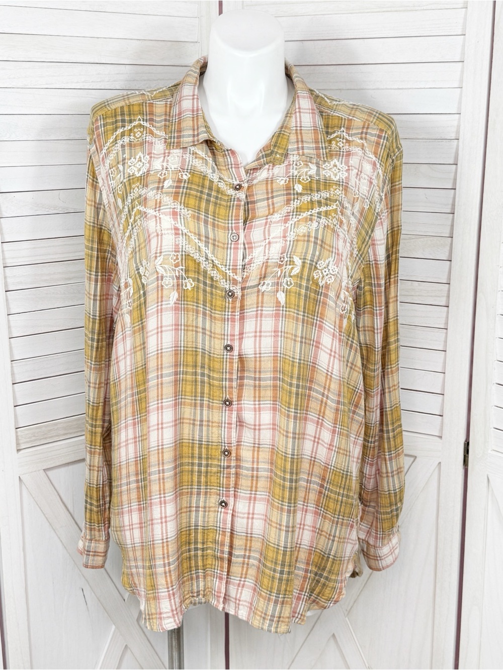 Natural Reflections Embroidered Plaid Button Up Shirt Yellow 2X Western Boho